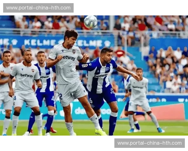 塞维利亚后防遭遇伤病潮，两大中卫停赛影响保级形势